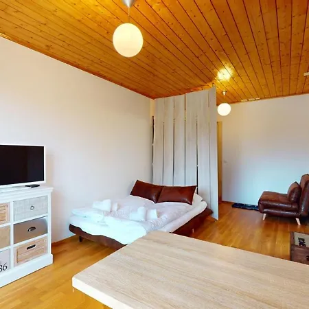 Calm With Balcony In Apartman Crans-Montana